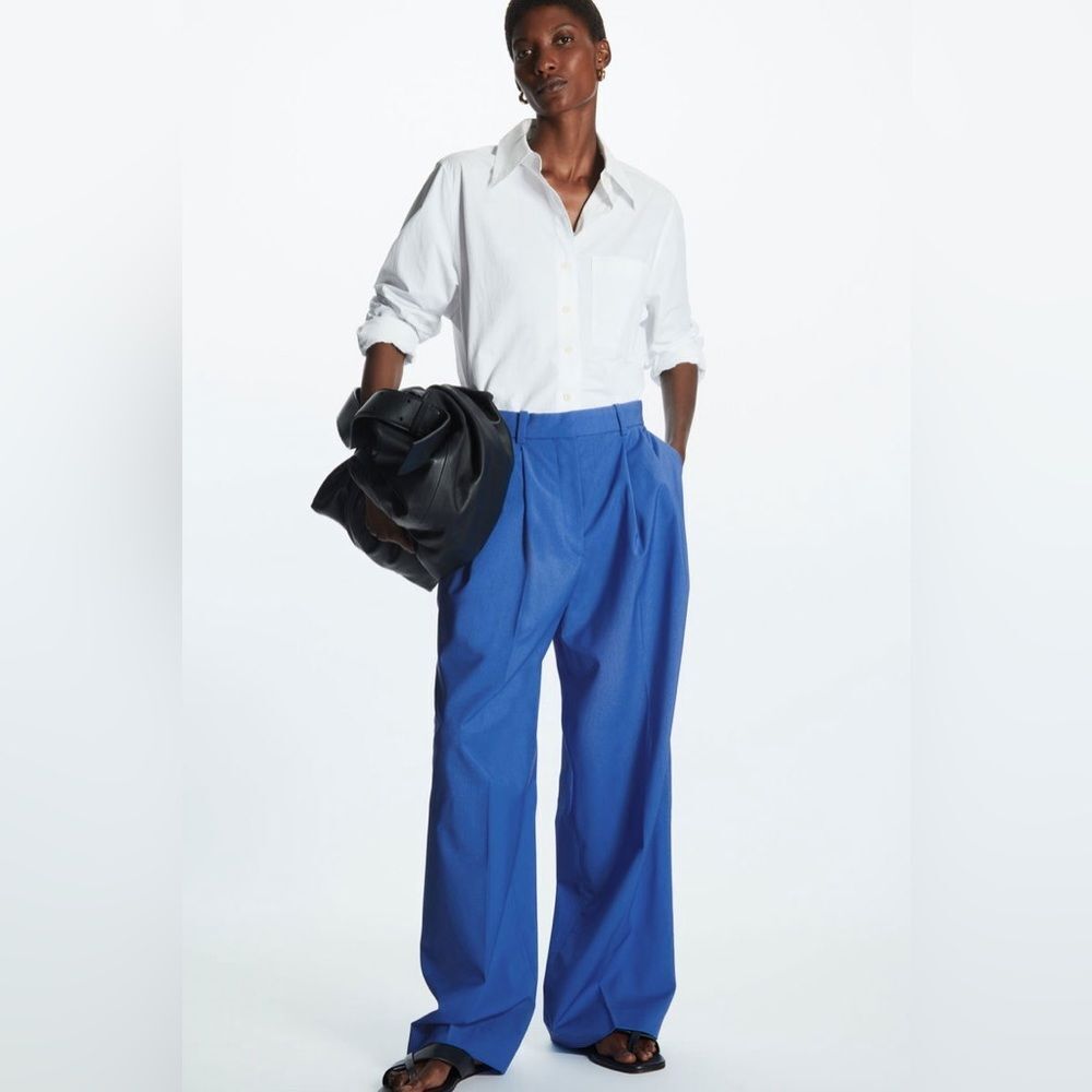 NWT COS Wide-Leg Pleated Wool Trousers in bright blue - Picture 4 of 11